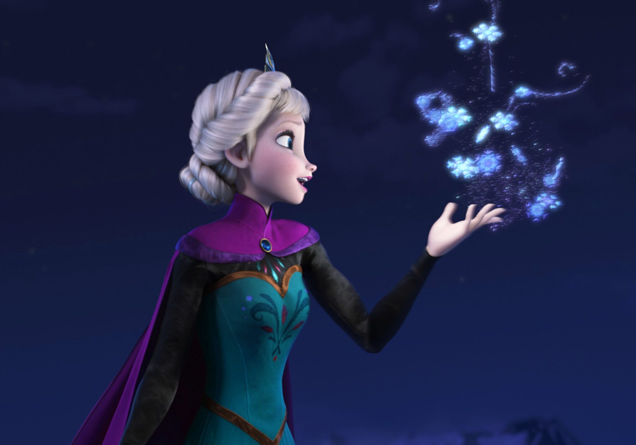 "FROZEN" (Pictured) ELSA. ©2013 Disney. All Rights Reserved.