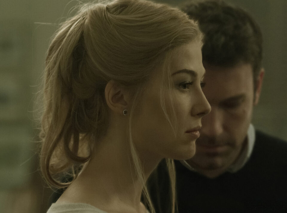 gone-girl-rosamund-pike-ben-affleck