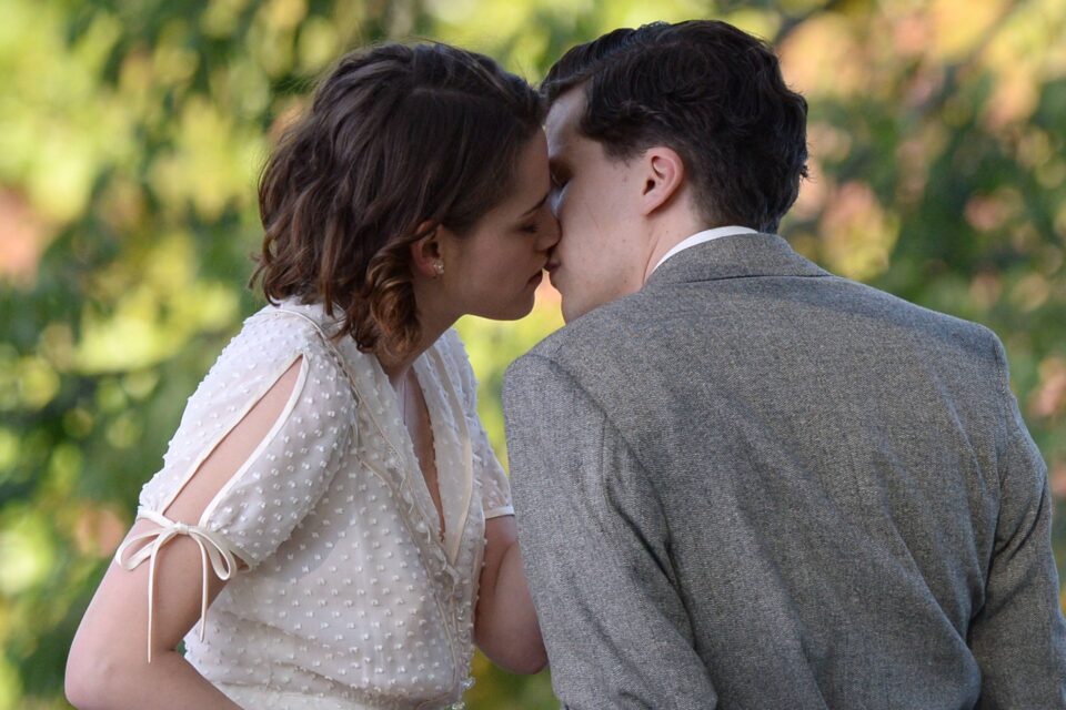 Kristen Stewart and Jesse Eisenberg